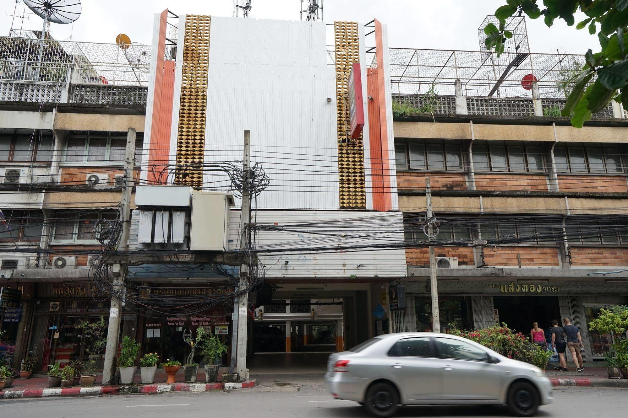 Banglumpoo Place Bangkok Esterno foto